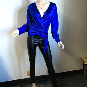 Solution wrap blouse